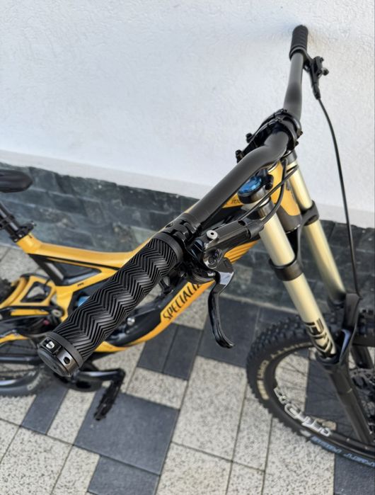Specialized demo 8
