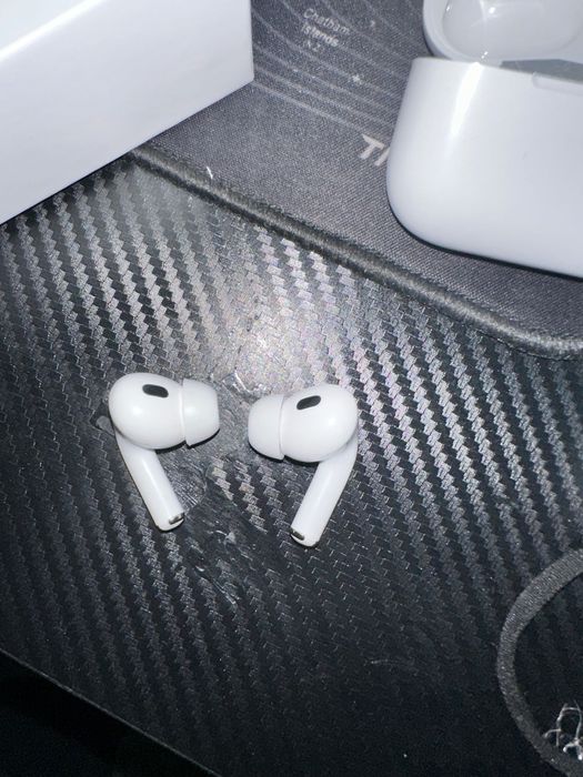 Airpods pro втора генерация безплатна доставка