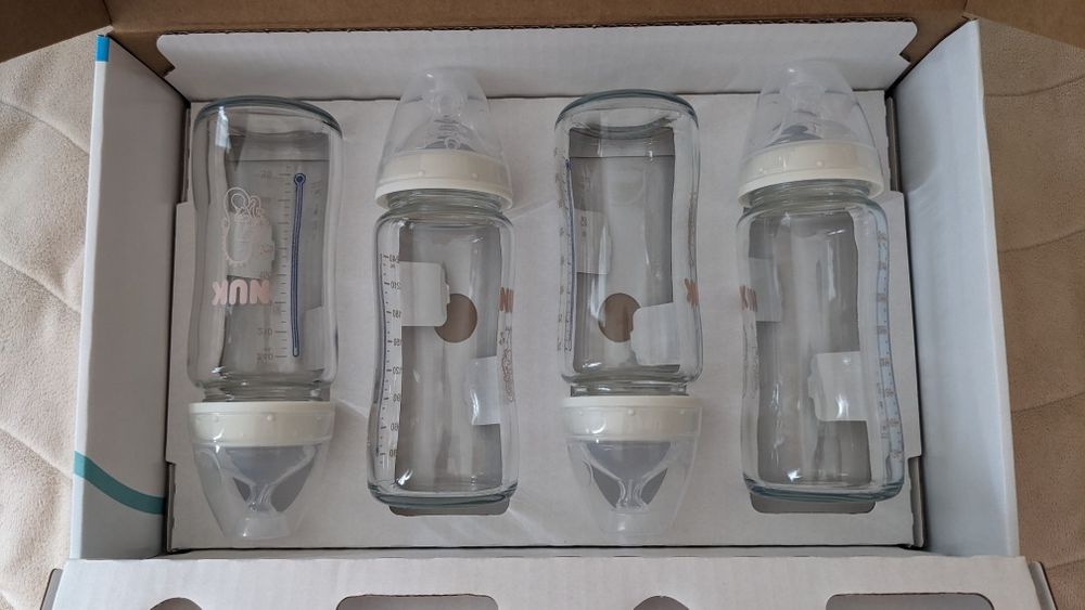 Nuk - стъклени шишета 4 части + подарък залъгалка