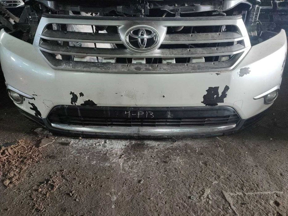 Бампер передний для Тойота Хайландер 45