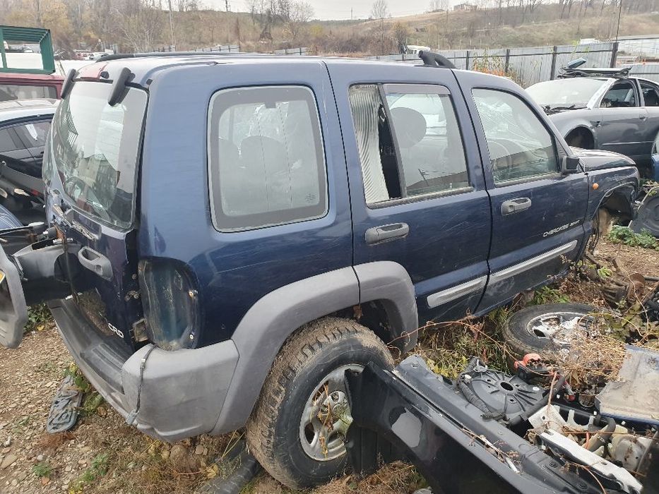dezmembrari dezmembrez piese auto jeep cherokee 2.5 diesel an 2002