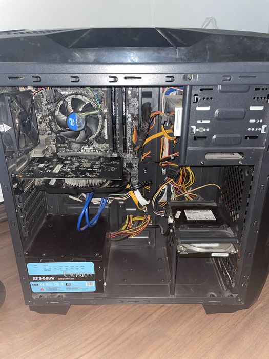Vand pc pentru gaming