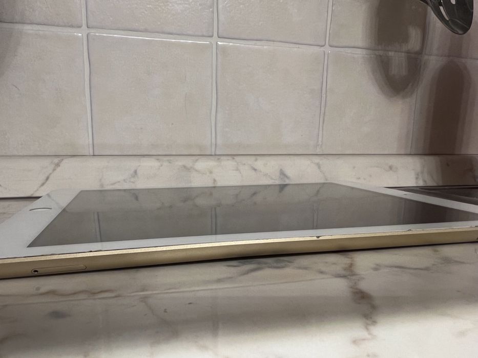 Apple iPad 5 WiFi + Cellular