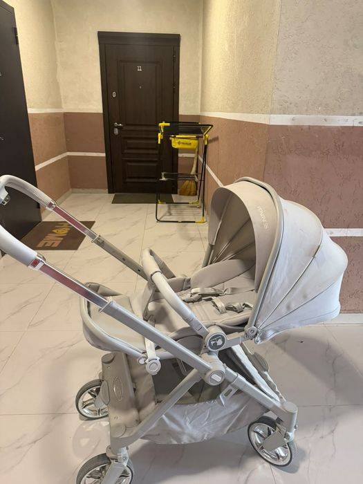 Продам коляска 2в 1 люлка есть