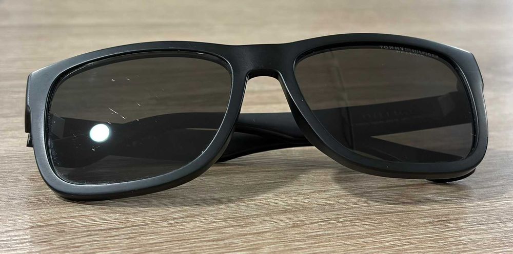 Слънчеви очила Tommy Hilfiger TH1556S