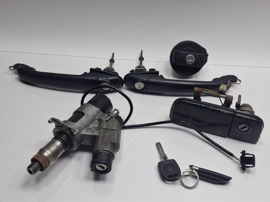 Butuci cu manere exterior si cheie VOLKSWAGEN CADDY II Box 9K9A 1995 -