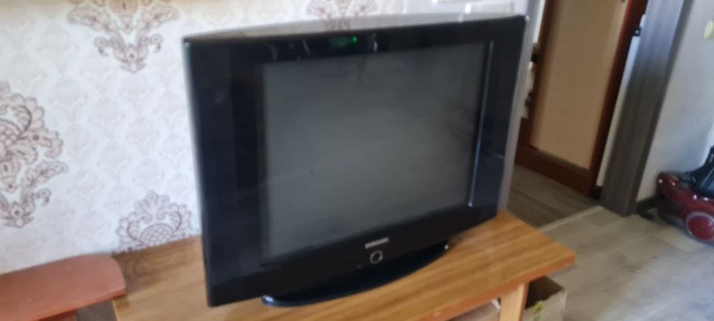 Телевизор самсунг