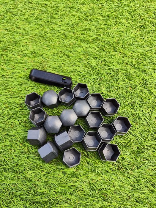 Тапички за болтове всякакви видове