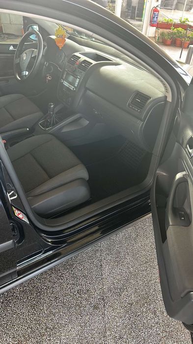 Продавам VW Golf 5