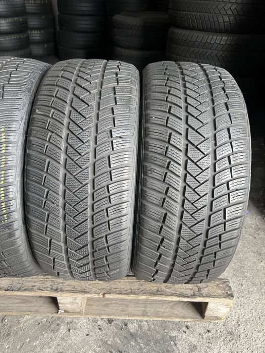 4 anvelope iarna 235/45/18 Vredestein DOT 2022 !