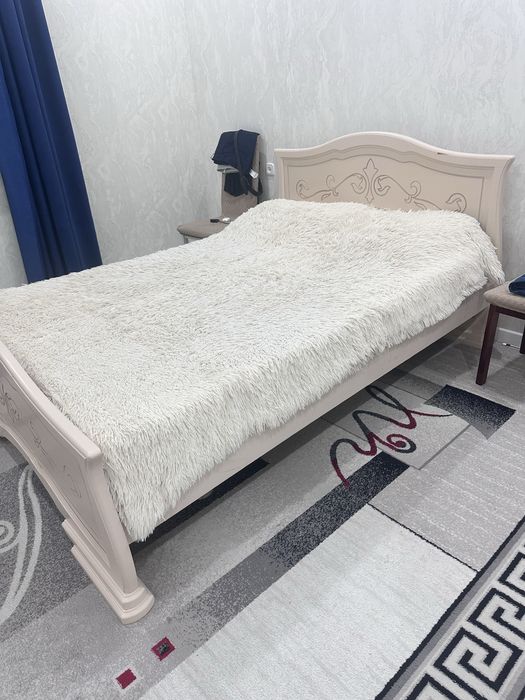 Кровать двуспальная