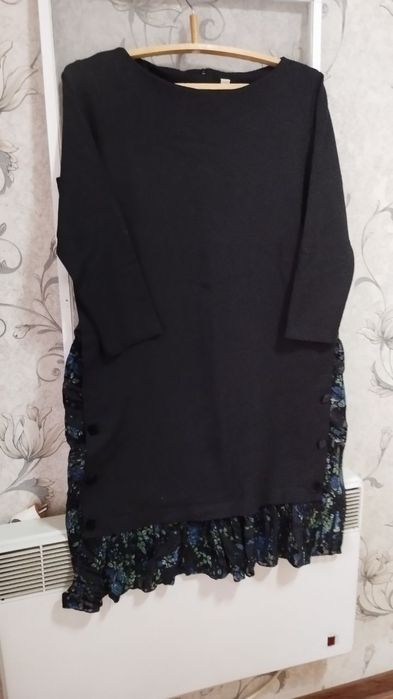 Продаются женские платья