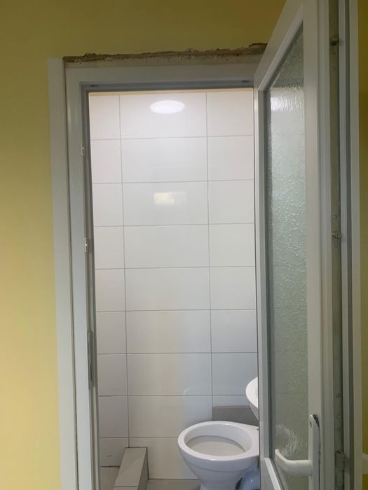 vand garsoniera cluj napoca , cu baie proprie