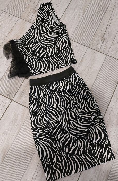 Сет пола с топ зебра  НОВИ!