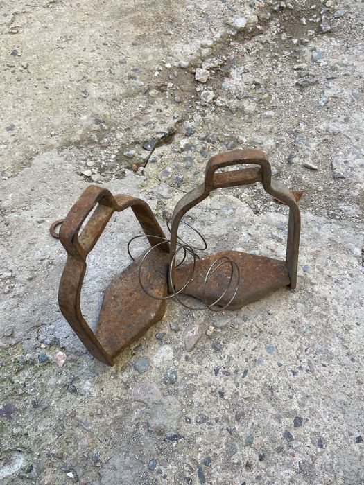 Стремена для лошади