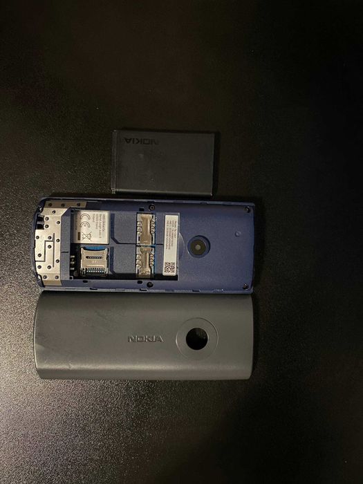 iPhone 8 Black 64 GB + Nokia TA1567 Dual Sim Card