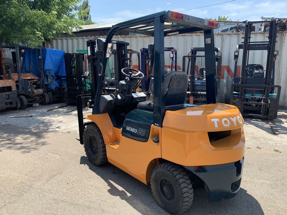 Вилочный погрузчик