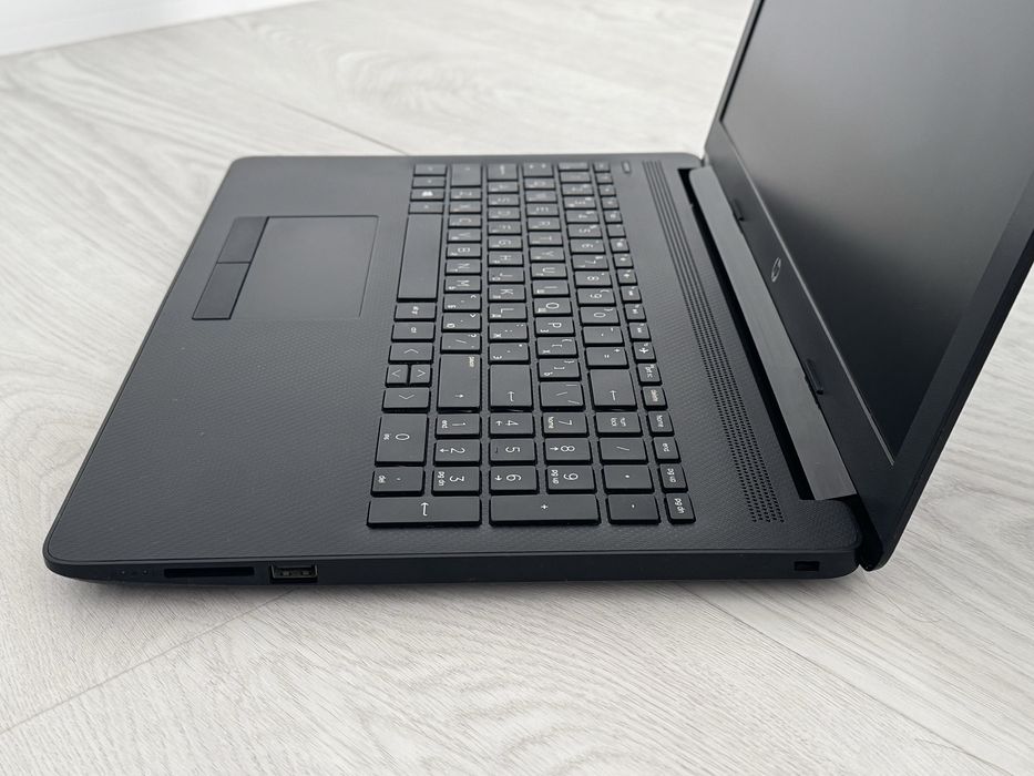 Ноутбук HP 15-db1001ur