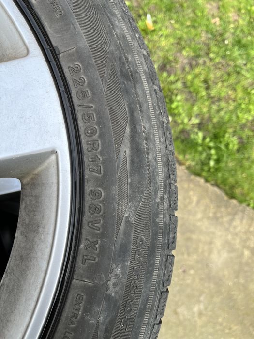 Ser 4 Anvelope de iarna 225/50 R17