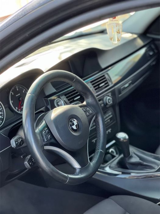 BMW seria 3 e90 facelift