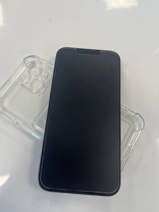 iPhone 13 128гб АКБ:79%