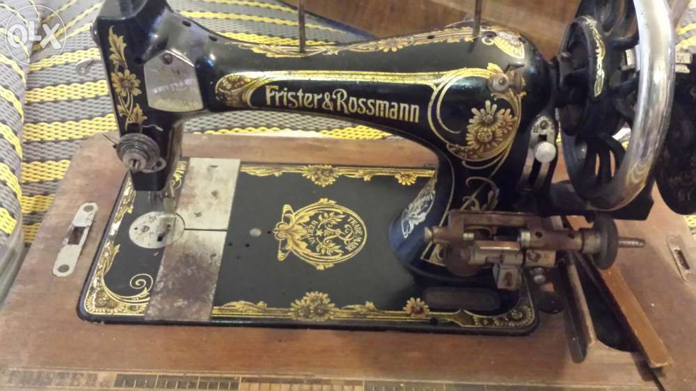 masina de cusut manuala - Frister & Rossmann -