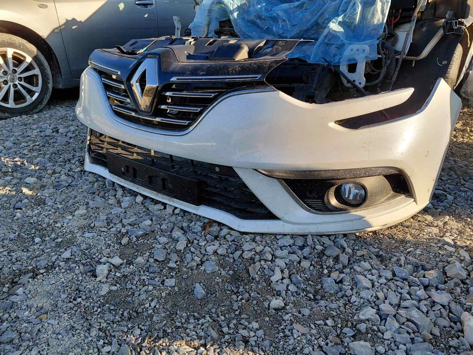 Оборудвана броня за Renault Megane 2017god