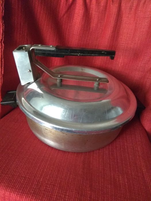 Продается электрическая печь