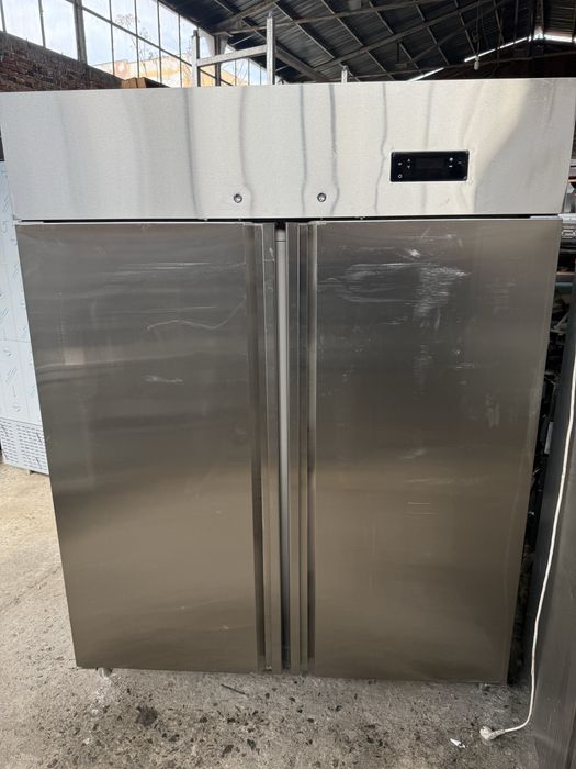 Професионален фризер