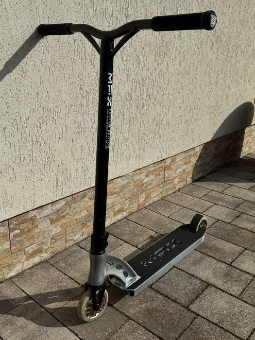 Trotineta MGP MFX Custom Extreme Silver + seturi de roti