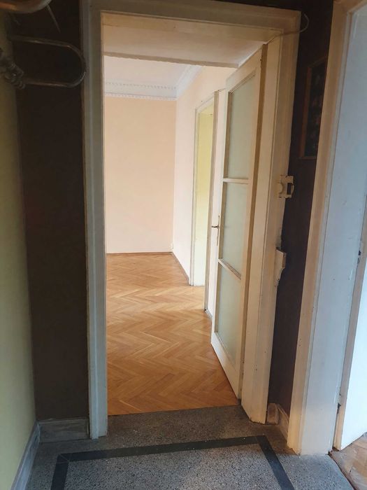 Продава се многостаен апартамент в центъра на Бургас! - снимка 2