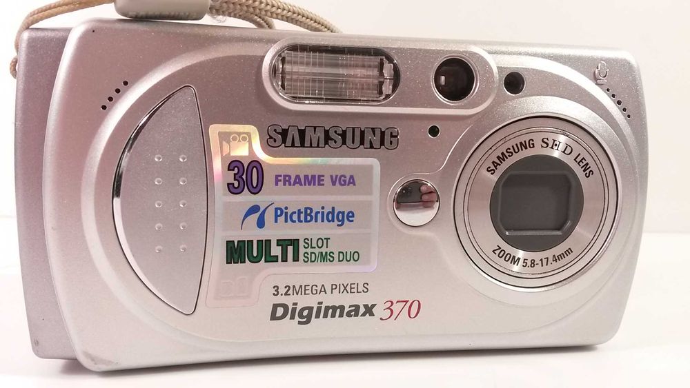 Фотоапарат Samsung DigiMax 370 за части или ремонт