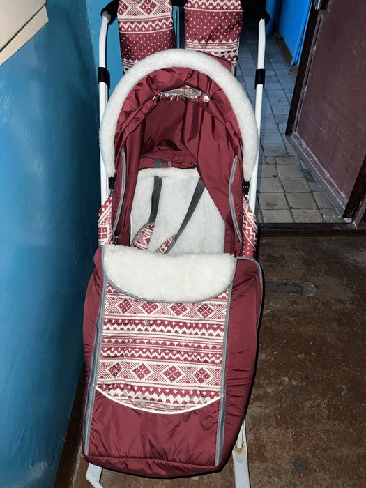 Продам десткие санки-коляску