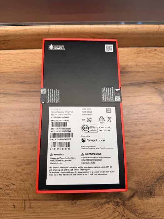 Смартфон One Plus 15