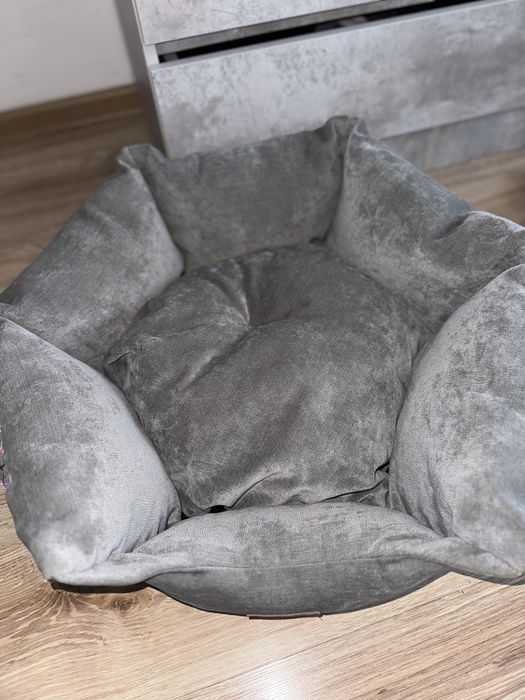 Лежак для кошек и собак