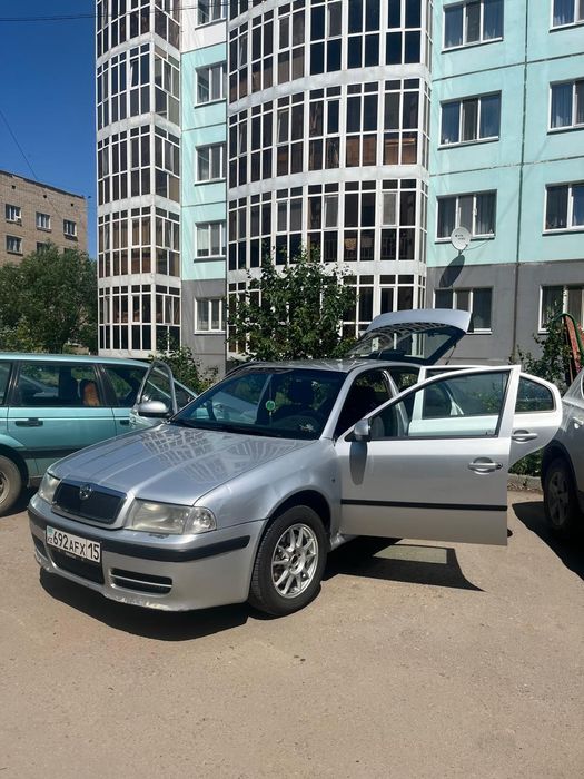 Продам шкода октавия тур