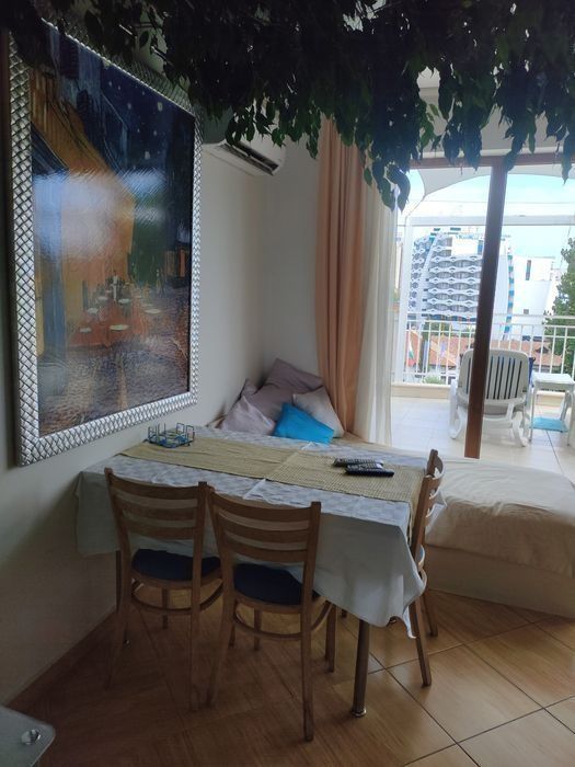 Апартамент  наем Септември-Май