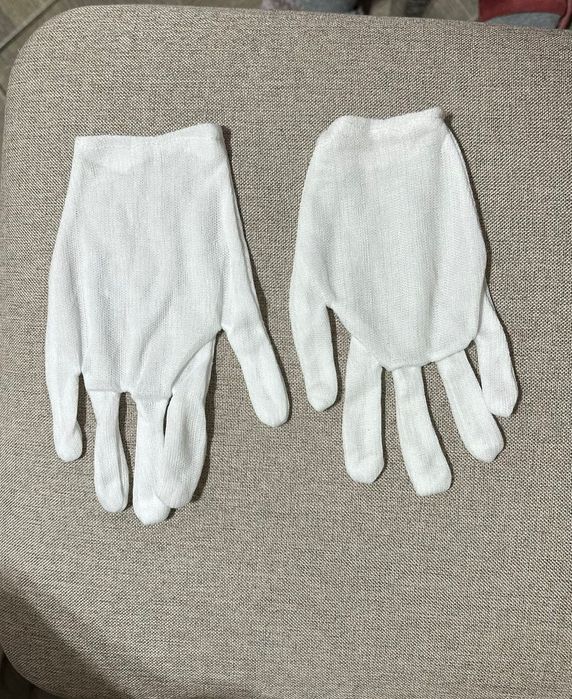Продам белые перчатки