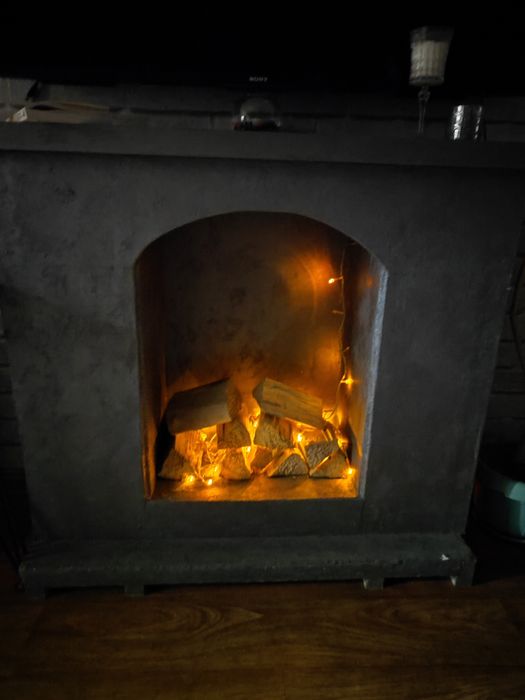 Продам декоративный камин