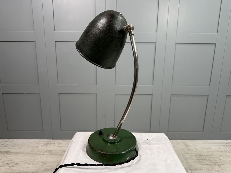 Винтидж Bauhaus настолна лампа Р480