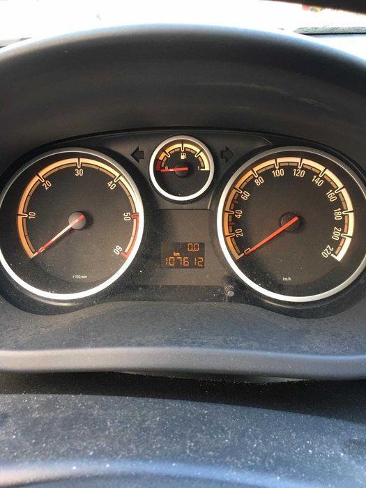 Опел Корса Д / Opel Corsa D 1.3CDTI 75hp 2008g НА ЧАСТИ!