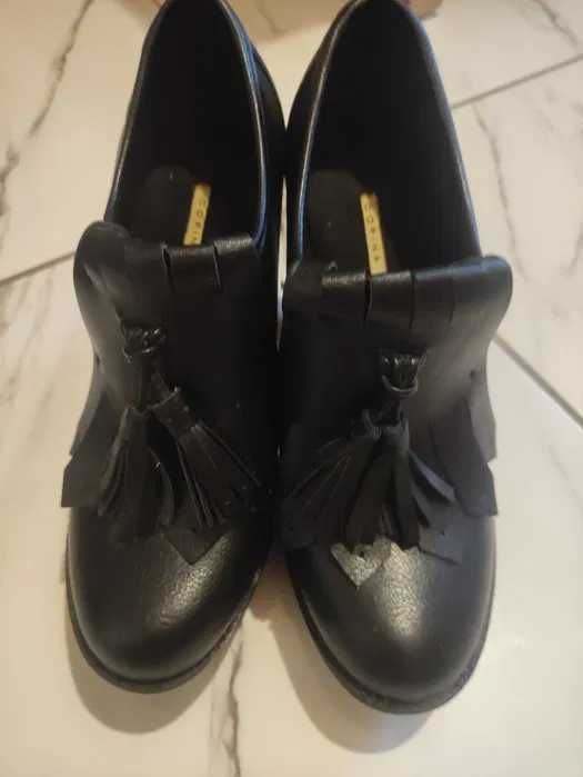 Pantofi dama din piele