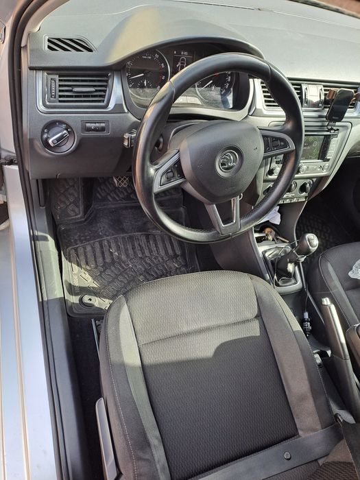 Skoda rapid 2016 12 benzina tsi