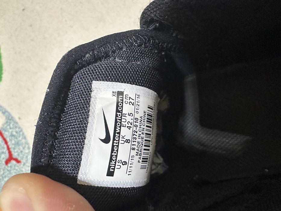 Vand adidasi barbati nike