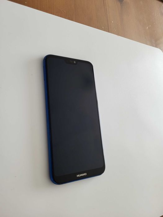 Telefon Huawei P20 lite