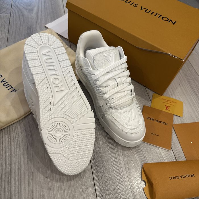 Sneakers Louise Vuitton albi noi 42