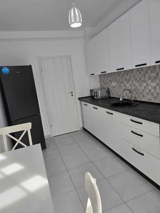 De inchiriat apartament 2 camere