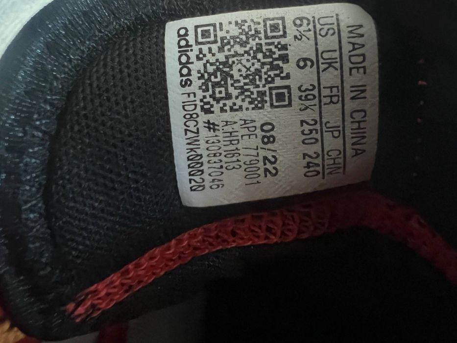 Adidas x The Incredibles – mărime 39 1/3 EU