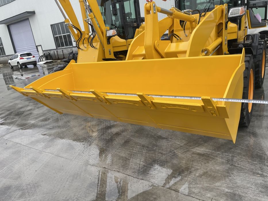 Фронталный Погрузчик