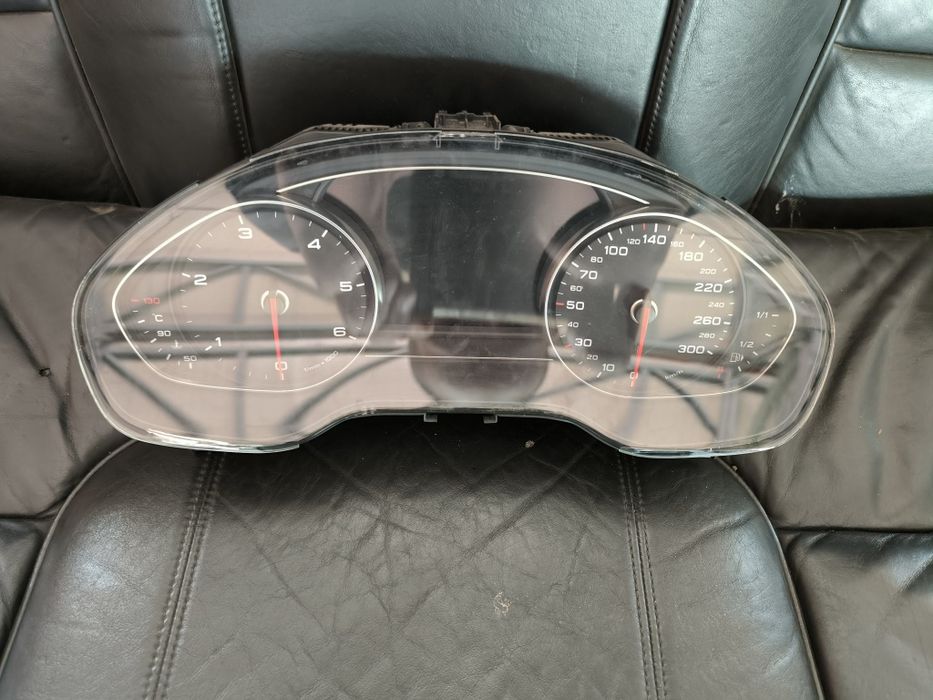 Километраж за Audi A8 D4 4H Matrix